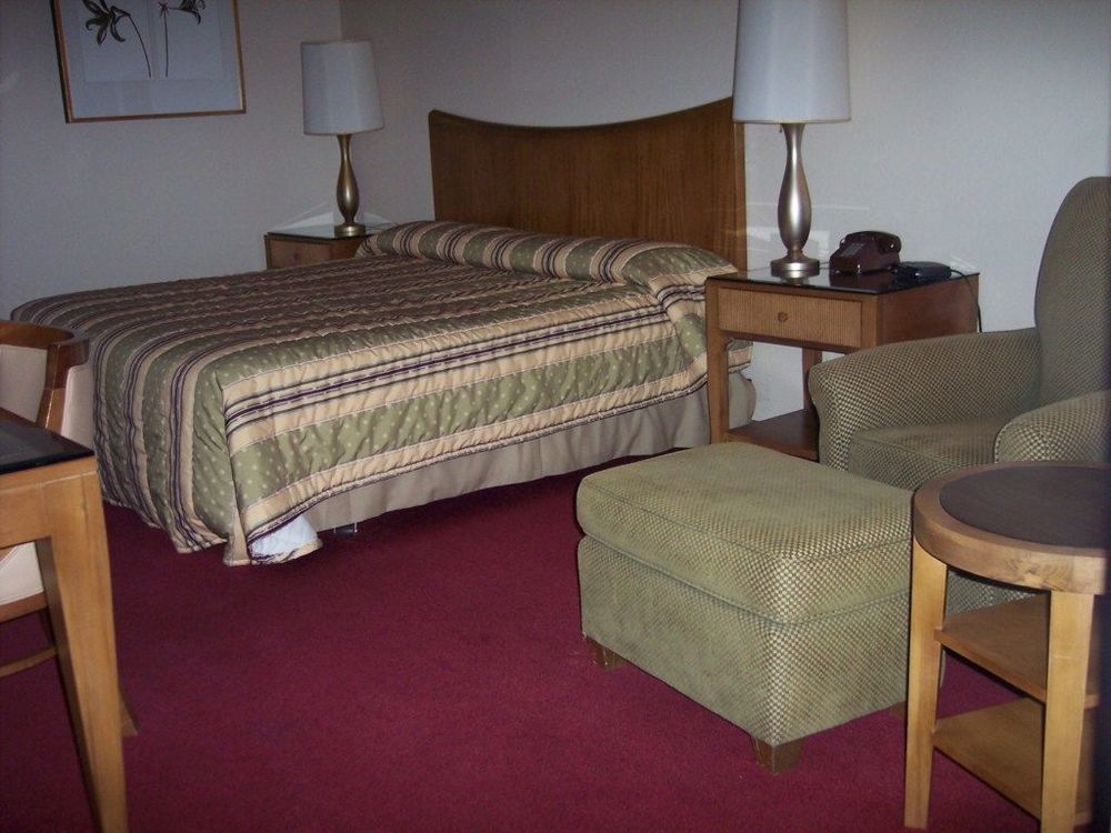 Night Inn Sweet Springs Oda fotoğraf