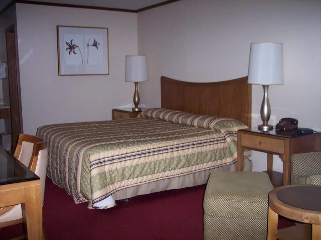 Night Inn Sweet Springs Dış mekan fotoğraf
